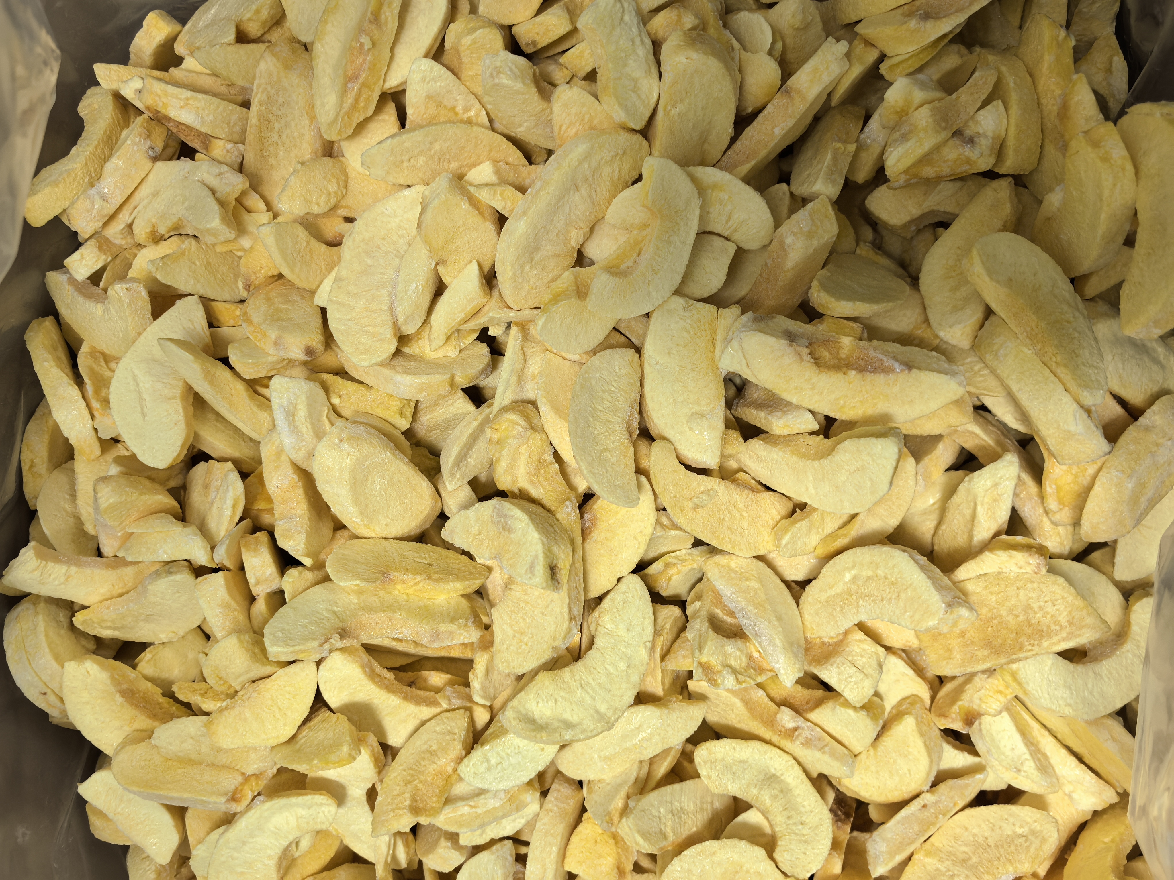 Freeze-Dried Yellow Peach