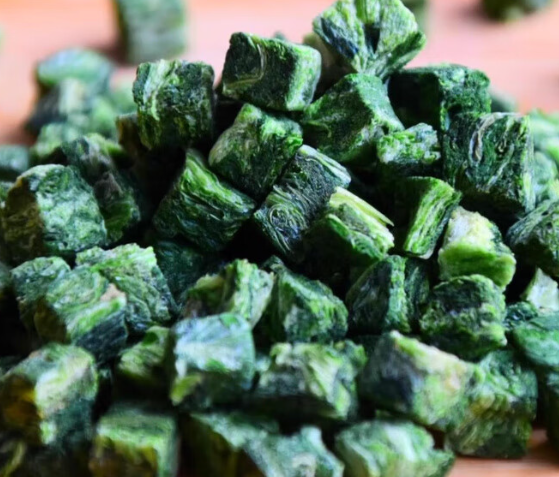 Freeze-dried spinach