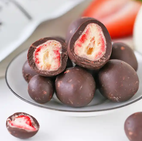 FD coated strawberry with chocolate flavor