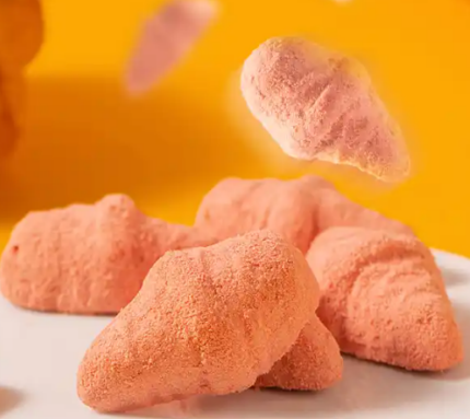 Freeze-dried ice cream with strawberry flavor with new style